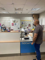 Дмитрий Панков проинспектировал торговые точки и аптеки в селе Головчино.