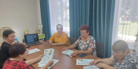 10.07.2025 г. в Комплексном центре социального обслуживания населения Грайворонского муниципального округа в рамках «Университета третьего возраста» прошло занятие финансовой грамотности для пожилых граждан. - Комплексный центр социального обслуживания населения